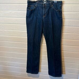 Women’s GAP curvy straightt size 14 with 32 L.